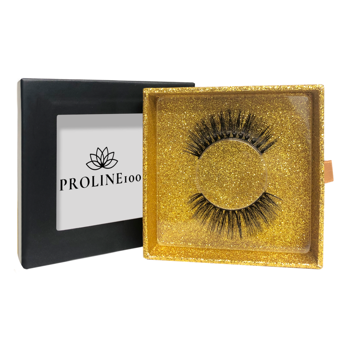 viaGlamour image of a Eyelashes
